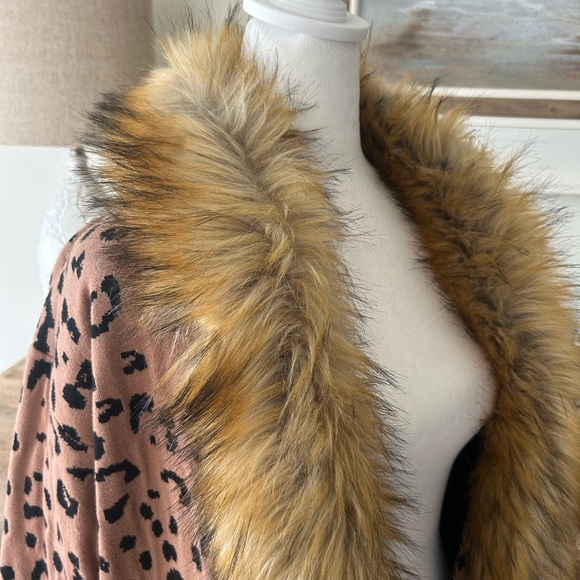 Buddy Love M/L leopard duster cardigan - Picture 2 of 7